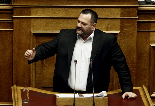 Ύβρεις και προκλήσεις Χρυσής Αυγής για το Σύμφωνο Συμβίωσης