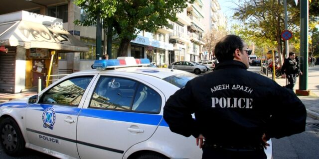 Εξαρθρώθηκε σπείρα που πρώτα βασάνιζε τα θύματά της και μετά τα λήστευε