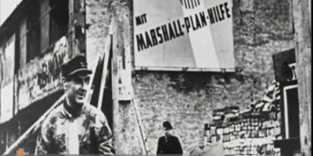 Μηχανή του χρόνου: Γιατί η Ελλάδα συμφώνησε να κουρευτεί το γερμανικό χρέος και να επωφεληθεί από το σχέδιο Μάρσαλ