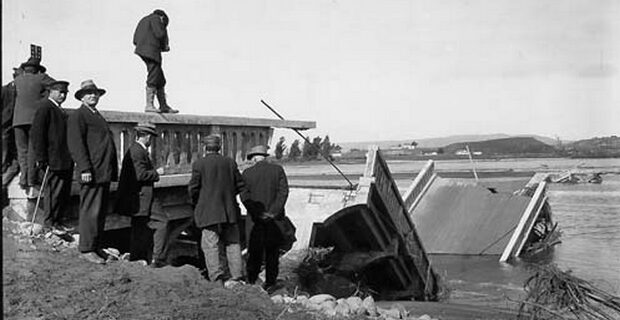 Μηχανή του Χρόνου: Ο βροχοποιός που προκάλεσε φυσική καταστροφή με νεκρούς και κατολισθήσεις