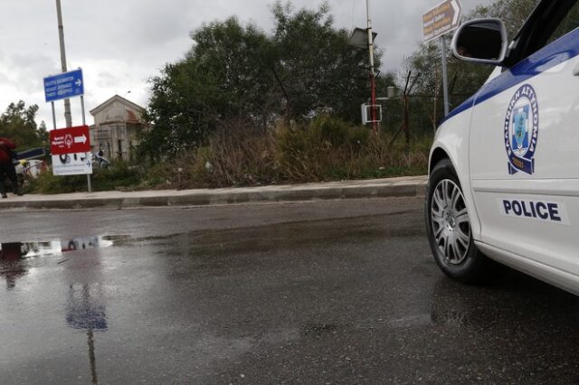 Ληστεία σε μίνι μάρκετ στα Καμίνια