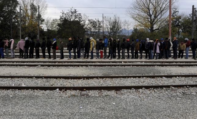 Κλείσιμο συνόρων και έξοδο της Ελλάδας από τη Σένγκεν ζητεί ο Μαριάς