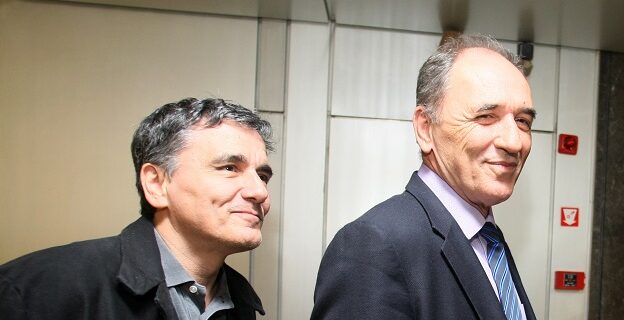 Ο ΣΥΡΙΖΑ κάνει πάρτι στην υγειά της αντιπολίτευσης