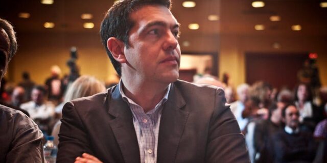 “Κλείνει το μάτι” σε βουλευτές της αντιπολίτευσης η κυβέρνηση
