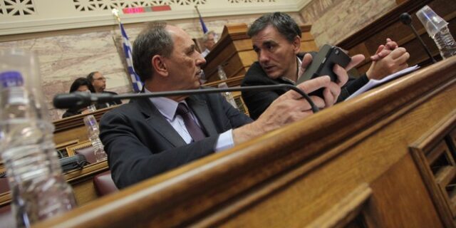 Κόκκινα δάνεια και ασφαλιστικό ανεβάζουν το πολιτικό θερμόμετρο