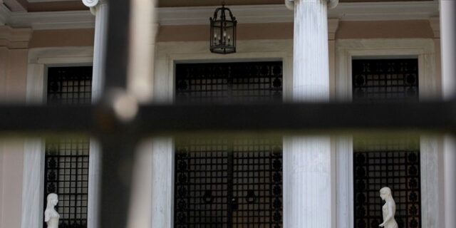 Νέα Πρωτοχρονιάτικη ΠΝΠ με μέτρα από το παράλληλο πρόγραμμα