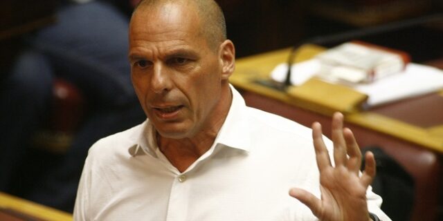 Βολές Βαρουφάκη κατά της κυβέρνησης Τσίπρα