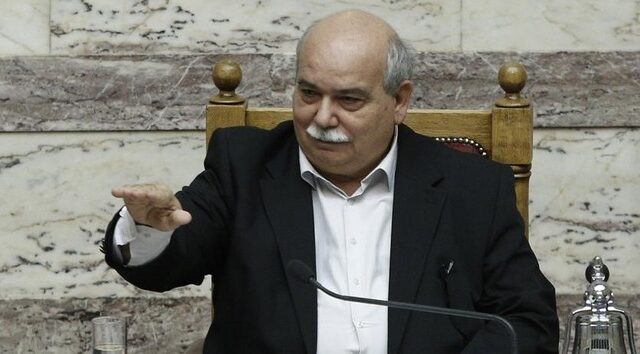 Πρόταση συνεννόησης Βούτση στην αντιπολίτευση. Τι είπε για διάσπαση στη ΝΔ
