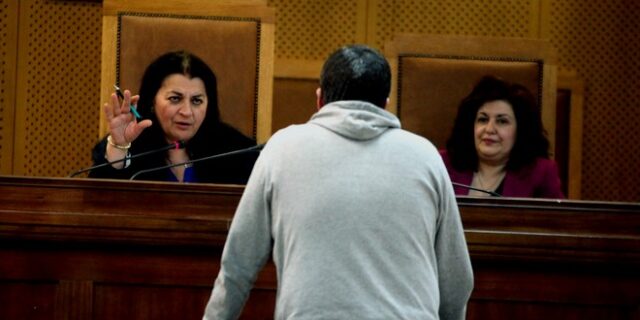 Δολοφονία Φύσσα: Υποχρεωτικά στο εδώλιο οι 18 κατηγορούμενοι