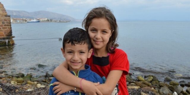Καμπάνια στο Διαδίκτυο: Δώστε το Νόμπελ Ειρήνης στους Έλληνες για τη βοήθειά τους στους πρόσφυγες