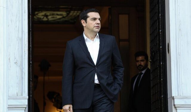 Κόντρα Μαξίμου-Συγγρού πριν τη συνάντηση Τσίπρα-Μητσοτάκη