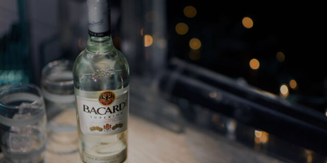 Αλλάζει χέρια το Bacardi στην Ελλάδα