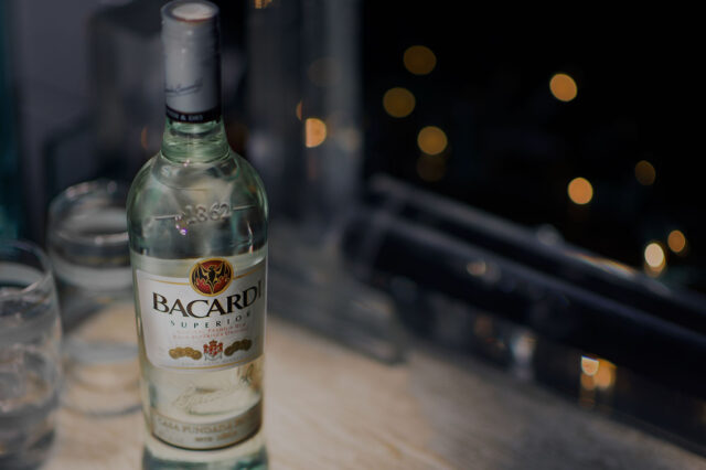 Αλλάζει χέρια το Bacardi στην Ελλάδα