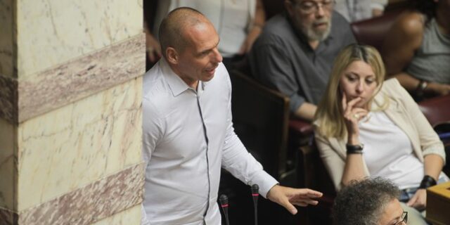 ΝΔ: Στο κάδρο των ευθυνών Βαρουφάκη και ο Τσίπρας