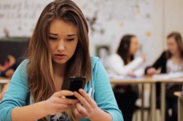 Εξιχνιάστηκε υπόθεση “Cyberbullying” σε βάρος 15χρονων κοριτσιών από συμμαθήτριά τους