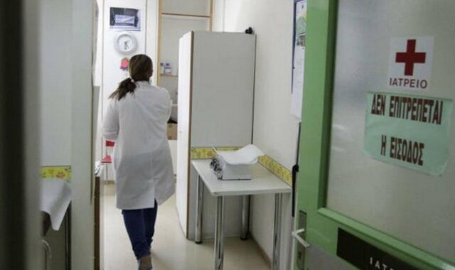 Πρώην γιατροί ΕΟΠΥΥ: Ακόμη σε εκκρεμότητα, η μισθολογική τους ένταξη στο ΕΣΥ