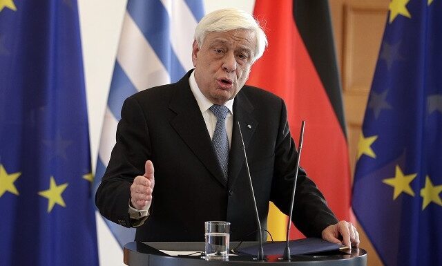 Το θέμα της αναδιάρθρωσης του ελληνικού χρέους έθεσε ο Παυλόπουλος στον Ντράγκι