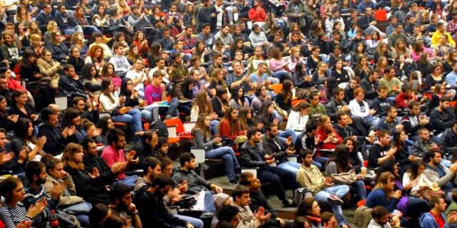 Ένας στους τρεις φοιτητές δεν πήρε μετεγγραφή φέτος