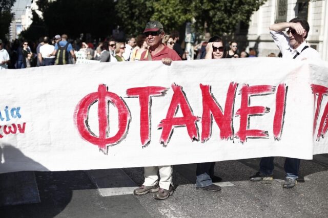 Μετά το ασφαλιστικό, στην ‘μέγγενη’ των δανειστών και τα εργασιακά