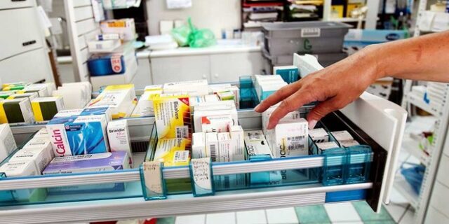 Υποχρεωτικά στο ΓΕΜΗ οι ατομικές επιχειρήσεις φαρμακείων