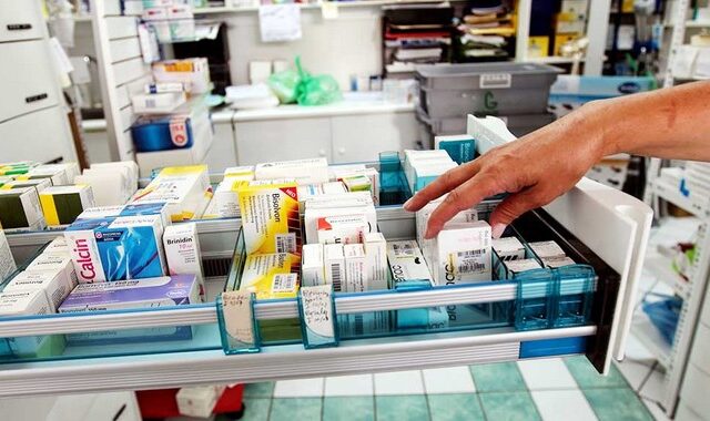 Υποχρεωτικά στο ΓΕΜΗ οι ατομικές επιχειρήσεις φαρμακείων