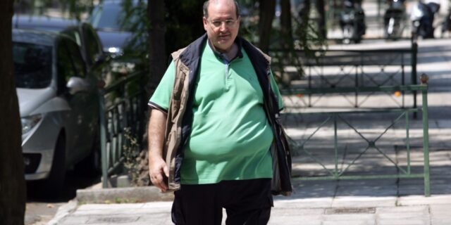 Αυθαίρετες και αυταρχικές ομάδες εκνευρίζουν τον Νίκο Φίλη