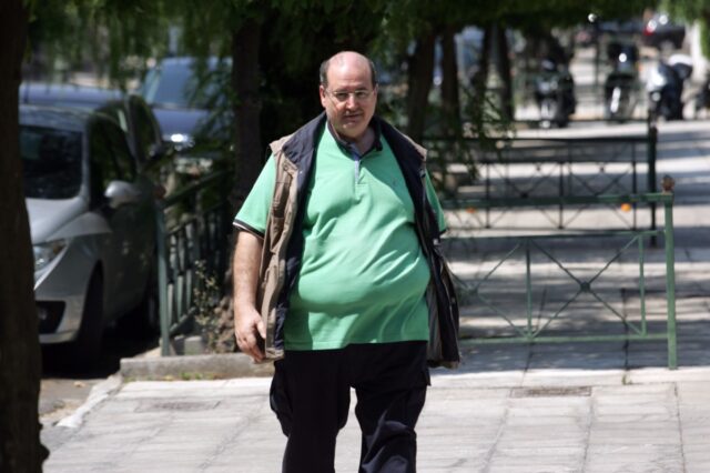 Αυθαίρετες και αυταρχικές ομάδες εκνευρίζουν τον Νίκο Φίλη