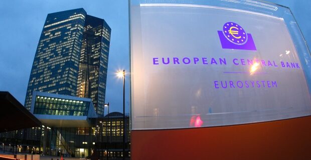 Λήψη περαιτέρω μέτρων στήριξης από την ΕΚΤ λόγω της βουτιάς των τιμών του πετρελαίου