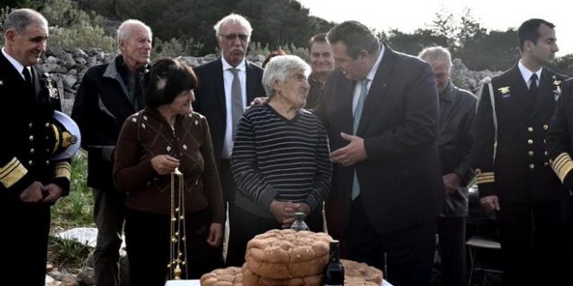 Θεοφάνεια με τη μοναδική κάτοικο της βραχονησίδας Δοκού για τον Πάνο Καμμένο