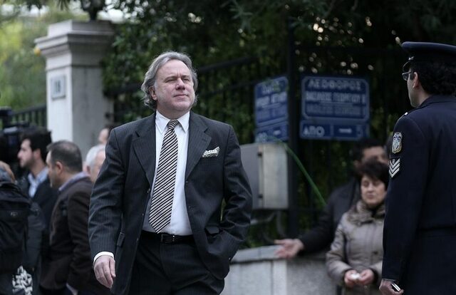 Κατρούγκαλος: Θα βάλουμε κόφτη σε εισφορές και φόρους