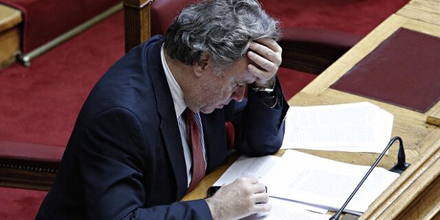 Μια κυβέρνηση, 5 κόμματα και ο… Κατρούγκαλος