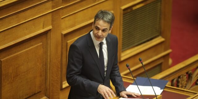 Πρεμιέρα Μητσοτάκη με βολές κατά Τσίπρα και άνοιγμα στον εκσυγχρονισμό μέσω Γιαννίτση