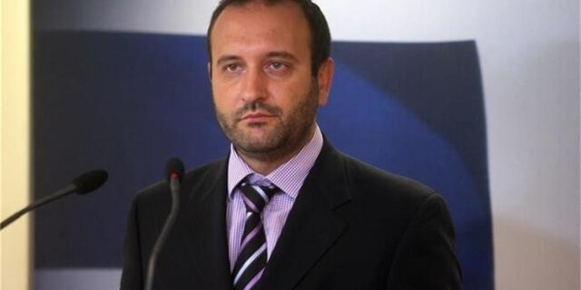 Κόλλιας σε Κατρούγκαλο: Δεν δέχομαι υποδείξεις από γυρολόγους κομμάτων