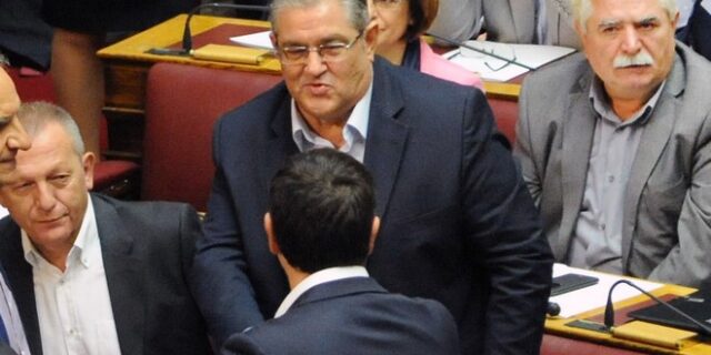 Ο Τσίπρας καλεί τον Κουτσούμπα στη Βουλή