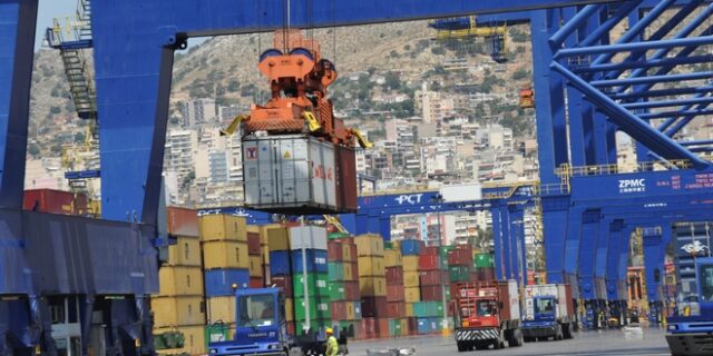 Γιαννίδης: Το λιμάνι του Πειραιά μπορεί πλέον να διεκδικήσει και παγκόσμια πρωτιά στις μεταφορές containers