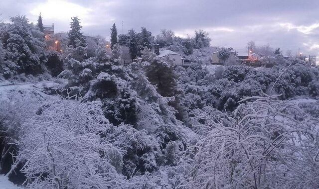 Κλειστά τα σχολεία στον δήμο Γεωργίου Καραΐσκάκη στην Άρτα, λόγω ισχυρής χιονόπτωσης