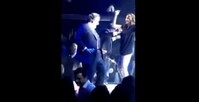 Ο Γιάννης Πανούσης και το τσιφτετέλι με το ‘δεν χρωστάω, όλα τα’ χω πληρωμένα’
