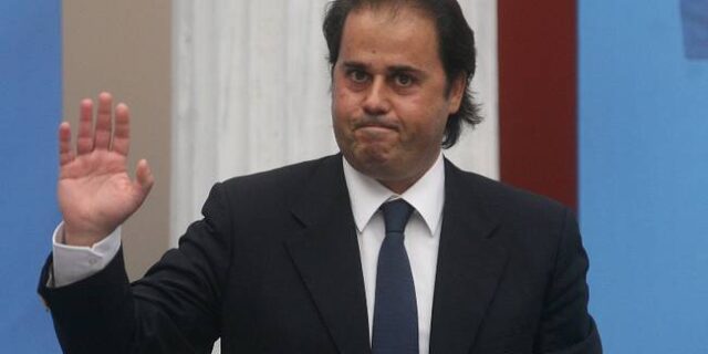Ο ΣΥΡΙΖΑ αναρωτιέται σε πόσες λίστες τελικά βρίσκεται το όνομα του Παπασταύρου