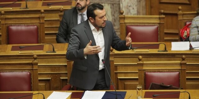 Νομοθετική λύση για τις άδειες των καναλιών προαναγγέλλει η κυβέρνηση μετά το ναυάγιο στο ΕΣΡ