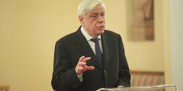 Παυλόπουλος στο Φόρουμ των Δελφών: Η πολιτική λιτότητας έχει οδηγήσει την Ευρωζώνη στα πρόθυρα νομισματικής ‘ασφυξίας’