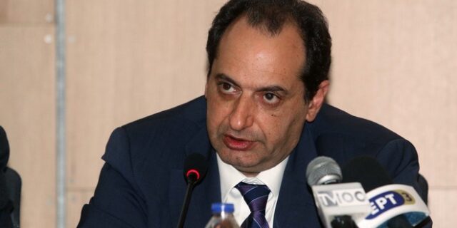 Σπίρτζης καταγγέλλει ‘νεοφιλελεύθερους λαϊκιστές’