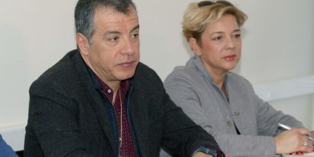 Θεοδωράκης: ΝΔ-ΠΑΣΟΚ ευθύνονται για τα δεινά της κοινωνίας. Ο ΣΥΡΙΖΑ σπάει όλα τα αρνητικά ρεκόρ