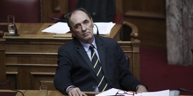 Σταθάκης: “Για τρία χρόνια δεν αμφισβητείται η σταθερότητα της κυβέρνησης”