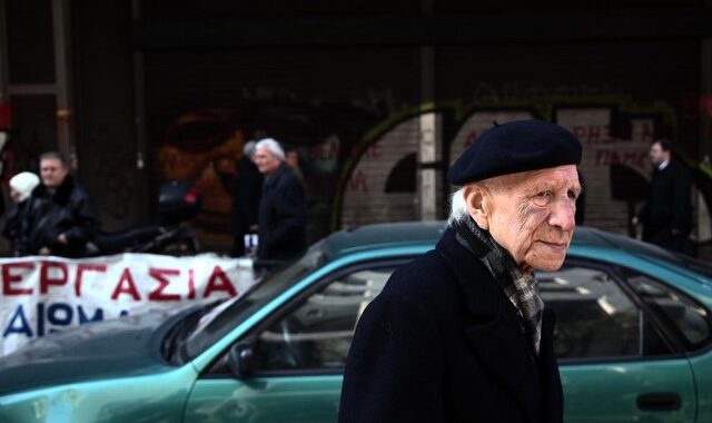 Πληρώνουμε τα μαλλιοκέφαλά μας για να πάρουμε συνταξούλες