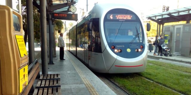 Κύκλοι Σπιρτζη κατά Μητσοτάκη: Κομματοκρατία και αντικρατιστές με κρατικές θέσεις