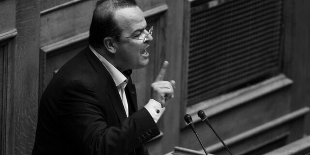 Μετά το σχολείο, θα πληρώνουμε και για να πάμε στην εφορία;