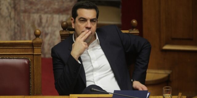 Διελκυστίνδα κυβέρνησης – αγροτών και στο βάθος προσφυγικό