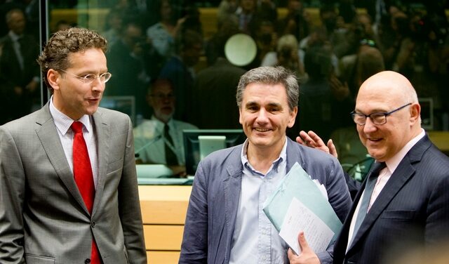 Στον Βορρά ο Τσακαλώτος. Κρίνεται η διαπραγμάτευση