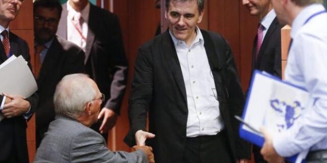 Τον Σόιμπλε θα δει ο Τσακαλώτος για το ασφαλιστικό