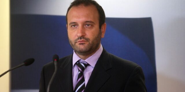 Πρόεδρος ΟΕΕ στο ΝEWS 247: Κεφαλικός φόρος η αύξηση των ασφαλιστικών εισφορών για τους ελεύθερους επαγγελματίες